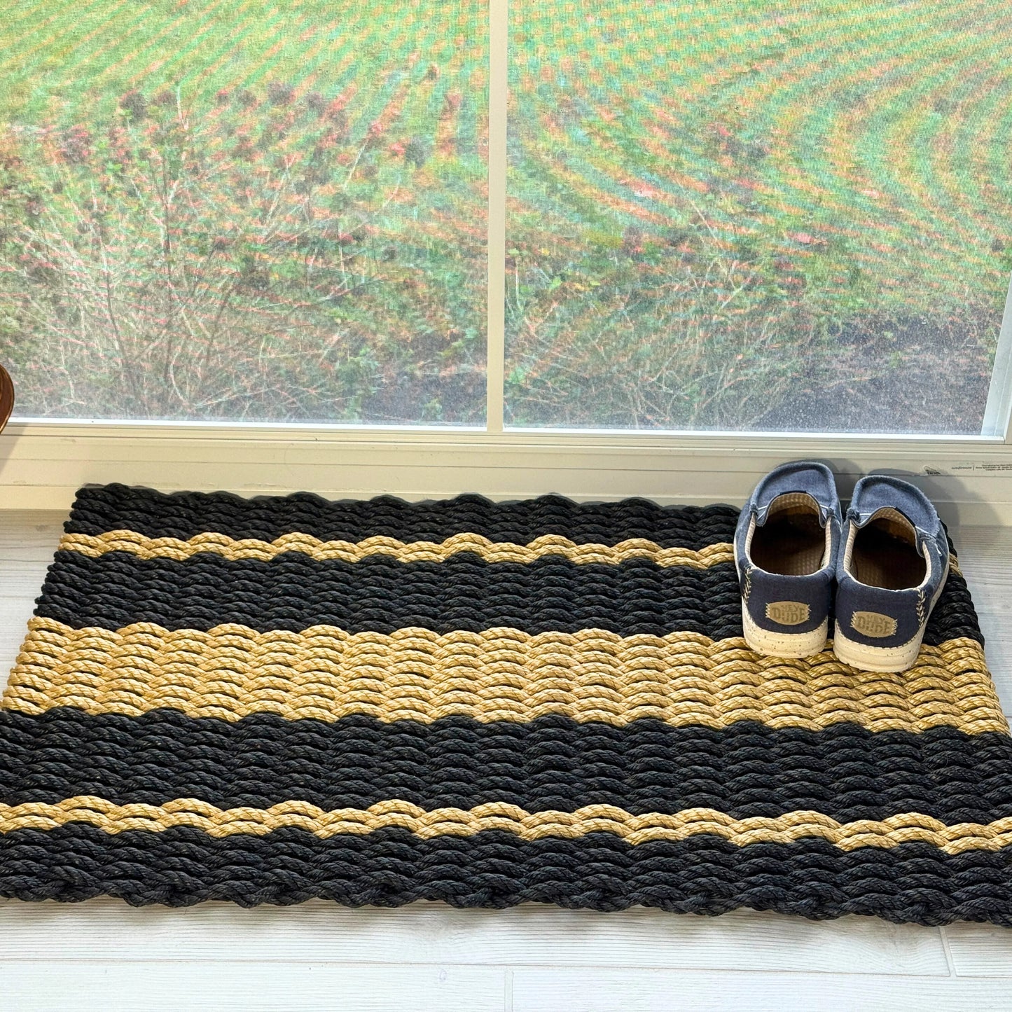 Captain's Rope Doormat - Black and Tan - Lollis Loops