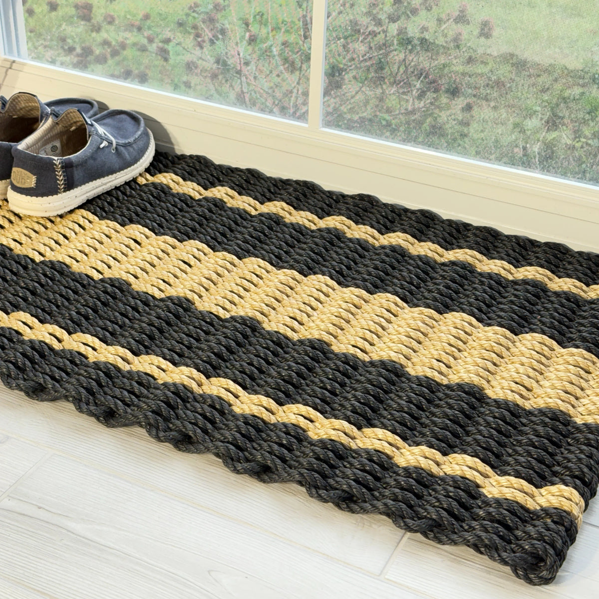 Captans Rope Captain's Rope Doormat - Black and Tan | Lolli's Loops – Lollis Loops