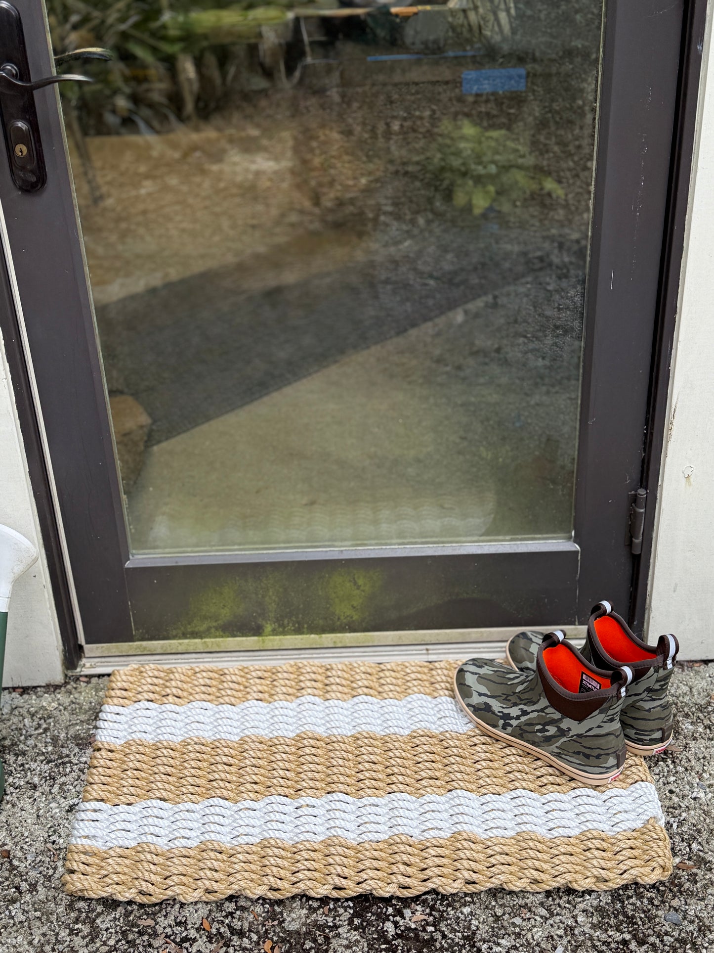 Lolli’s Loops Lobster Rope Doormat (Tan/White)-Step Into Coastal Envy